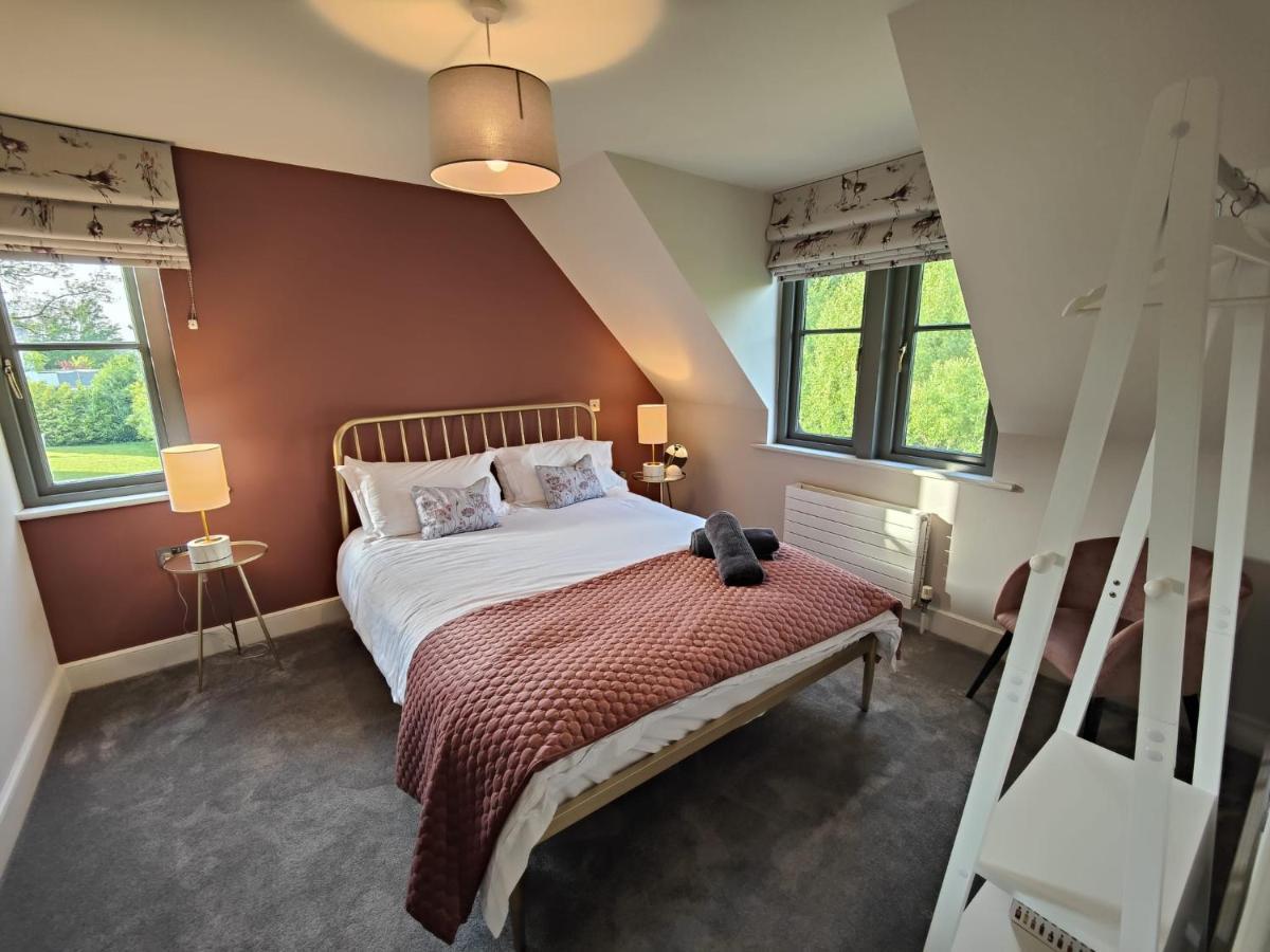 Chic Classy & Cosy At Lough Erne Golf Village And Resort Ballycassidy Buitenkant foto