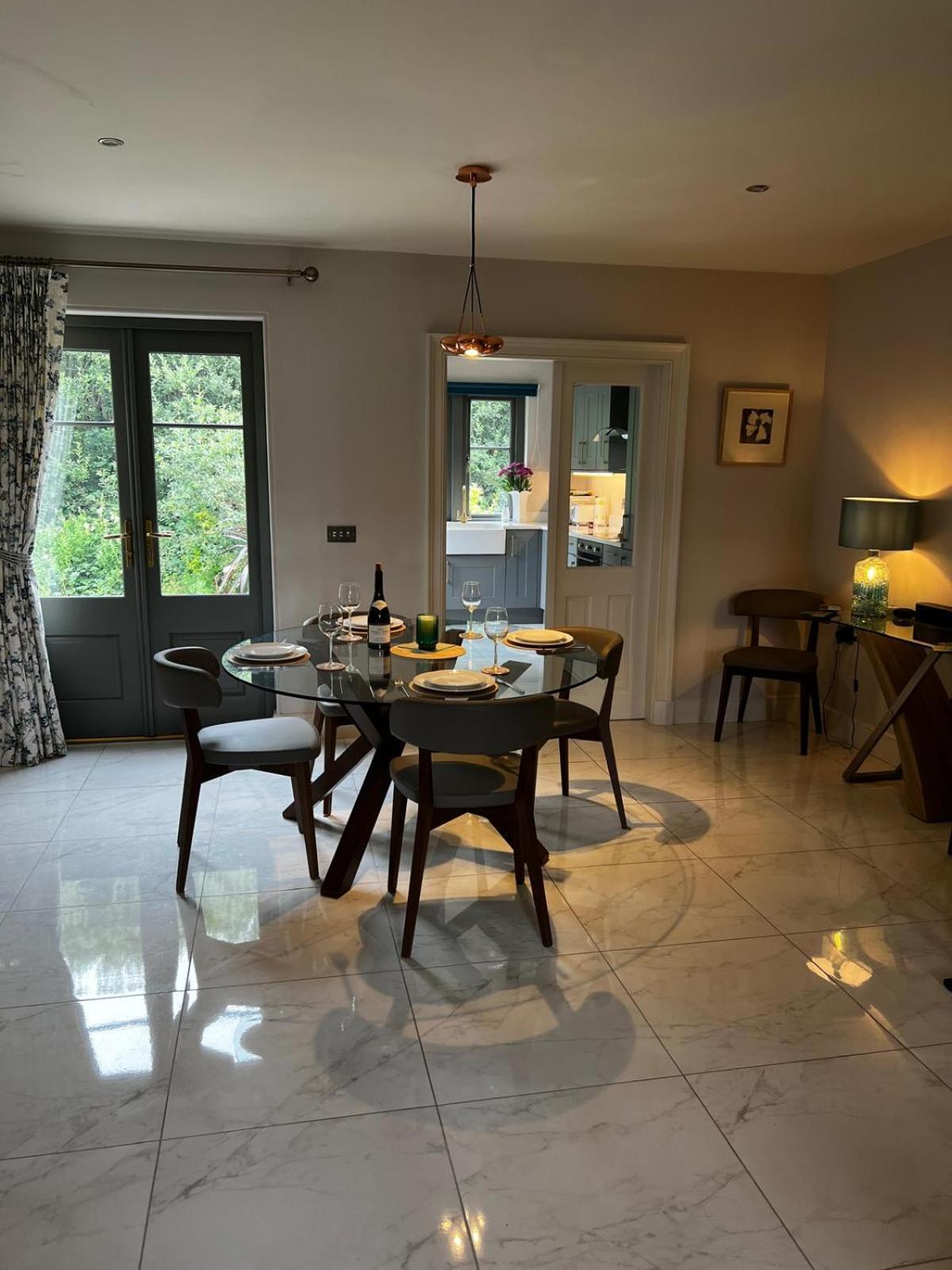 Chic Classy & Cosy At Lough Erne Golf Village And Resort Ballycassidy Buitenkant foto